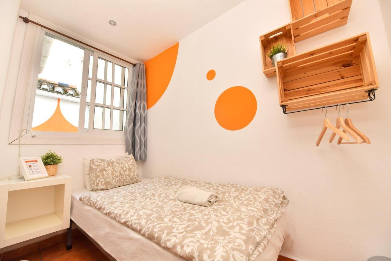Economy Single Room with Shared Bathroom and Toilet,1087084657:JPEG